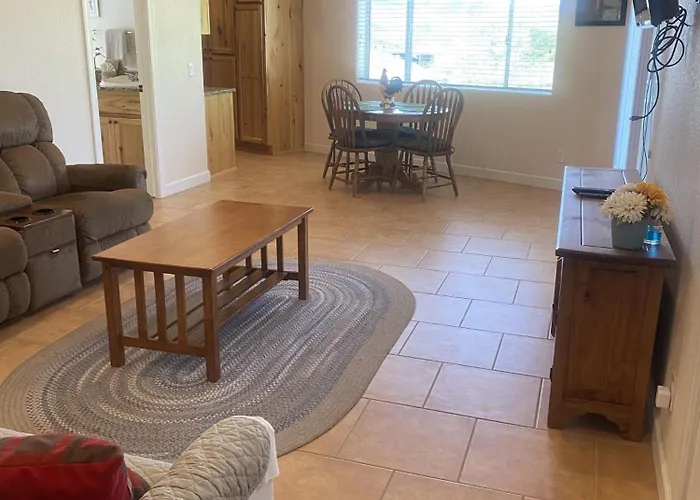 Shoshone Lower Unit With And Pool Views *
